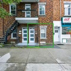 1 room apartment of 45m² in Montreal - Photo 2