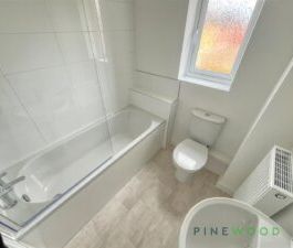 3 BEDROOM House - Semi-Detached - Photo 3