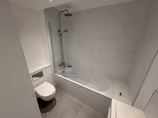 Station Parade, Letchworth Garden City - Photo 1