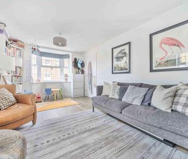 Kings Gate, Abingdon, OX14 - Photo 2