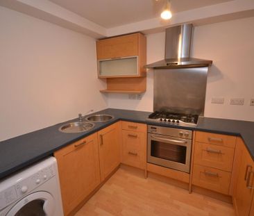 2 bedroom flat to rent - Photo 5
