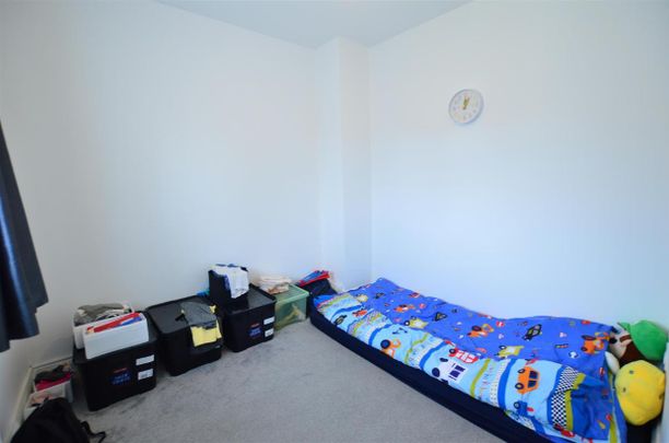 Home Meadow, Farnham Royal, Slough - Photo 1