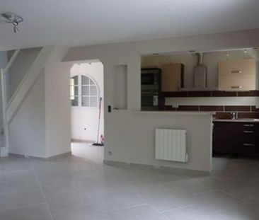 Maison à louer 3 pièces • 87,42 m2 Saint-Pantaléon-de-Larche - Photo 3