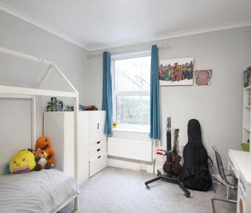 3 bedroom ground floor flat to rent - Photo 5