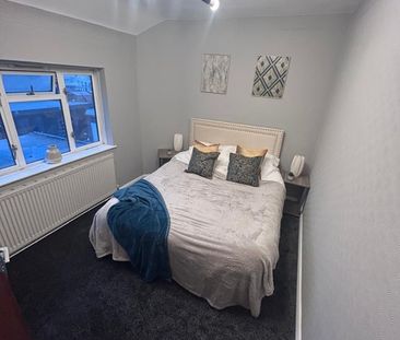 1 Bed Flat, Miller Road, CR0 - Photo 5