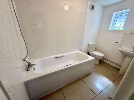 Adelaide Road, Southall, UB2 - Photo 5