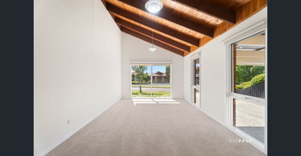 RENOVATED FAMILY HOME IN A PRIME MILL PARK POCKET - Photo 1