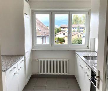 Charmante 3.5-Zimmer-Wohnung mit Balkon in Niederrohrdorf - Photo 5