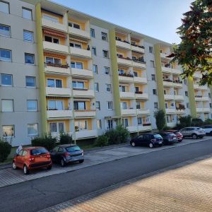 Vierraumwohnung mit Balkon und Blick ins Grüne - Photo 2