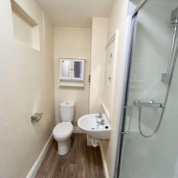 St. Johns House, Banbury, OX16 - Photo 1