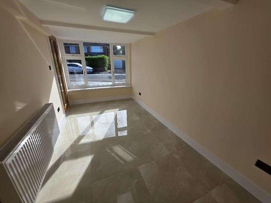 Vicarage Avenue, Cheadle Hulme, SK8 - Photo 1