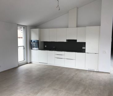 AFFITTASI A LODRINO LUMINOSO APPARTAMENTO DI 3.5 LOCALI - Foto 2