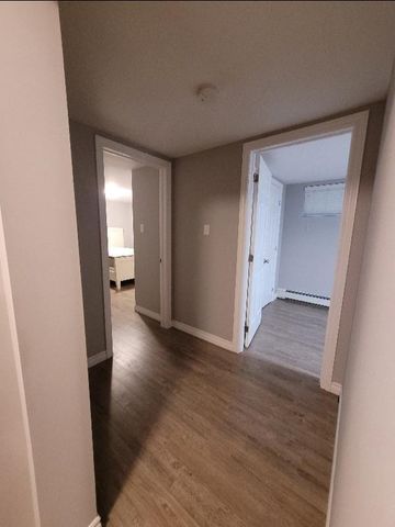 84 Britannia Ave. - Photo 5