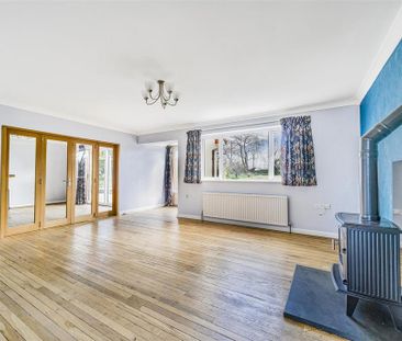 5 bedroom detached house to rent - Photo 1