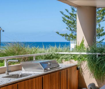 "The Hemingway" - Luxury Ocean View Apartment - Photo 3