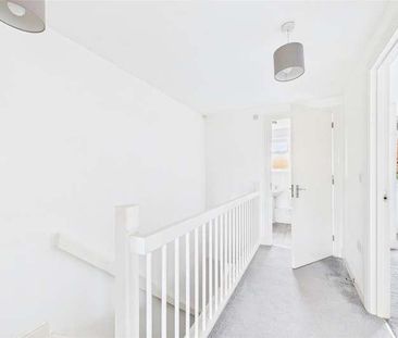 Dedworth Road, Windsor, Berkshire, SL4 - Photo 2