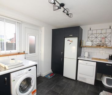 2 Bedroom Mid Terraced House, Wrexham - Photo 6