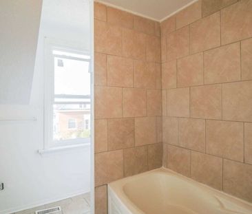 For Lease - 1354 Caroline Street, Burlington, Ontario - Photo 5