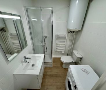 Location Appartement 1 pièce NICE 06300 - Photo 2