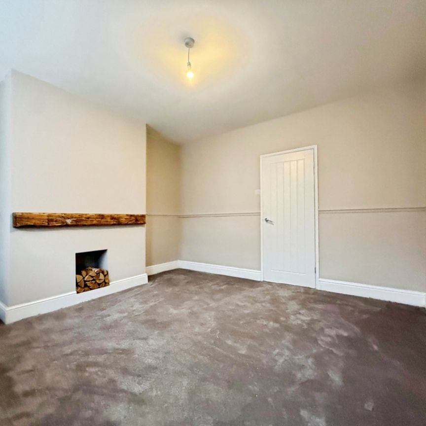 2 bedroom House To Let - Photo 1