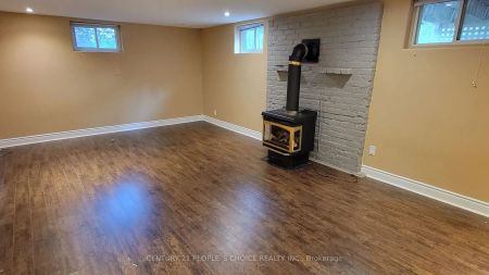 Property For Lease | W9259066 - Photo 5