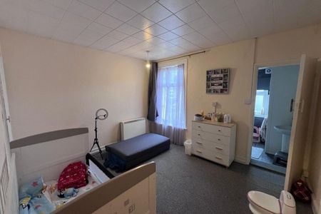 Birchwood Street - Photo 5