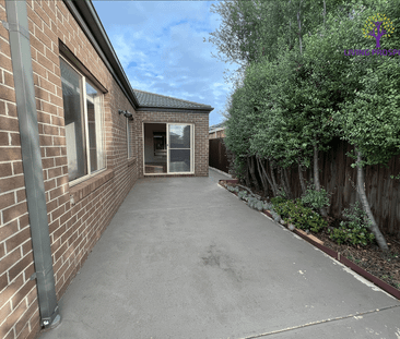 Stunning Family Home - Photo 5