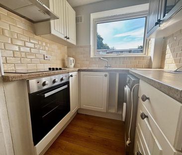2 bedroom flat to rent - Photo 6