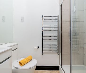 Crown House, Nuneaton, CV11 4BX - Photo 5