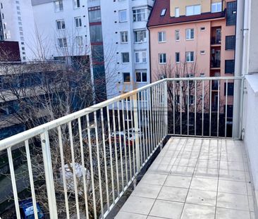 Na prenájom 3 izbový byt, 86 m2, Bratislava, Nové Mesto, Šancova ulica - Photo 5