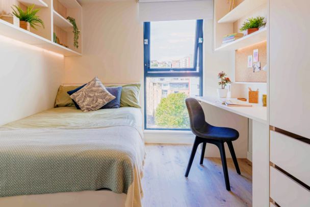 Gold En Suite - Photo 1