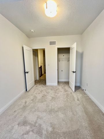 For Lease - 20 Gardeners Lane, Markham, Ontario - Photo 4