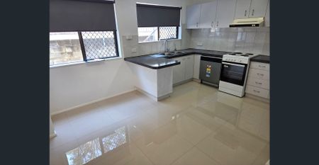 Bright, Fresh & Perfectly Positioned! - Photo 5