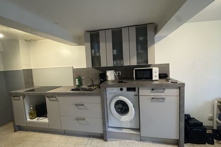 CUERS - Centre -ville- Appartement T2 de 37 m² - vue dégagée - Photo 3