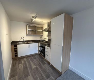 2 bedroom apartment to rent - Photo 4