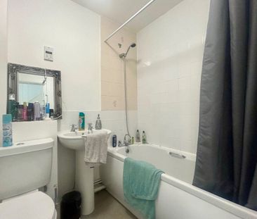 Biscombe Gardens - Photo 5