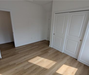 71 GREAT FALLS Boulevard Unit# 53, Hamilton, Ontario, L8B1Y5 - Photo 5