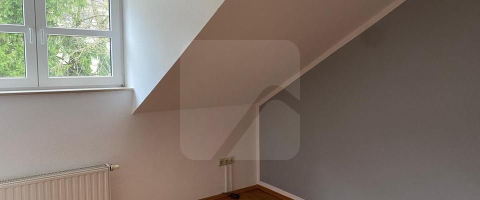 Lüdenscheid: Moderne 3-Zimmer-Dachgeschoss-Wohnung mit kleinem Balkon - Photo 1