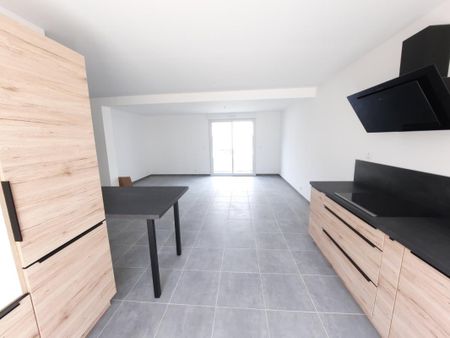 Maison T6 à louer Guignen - 122 m² - Photo 2