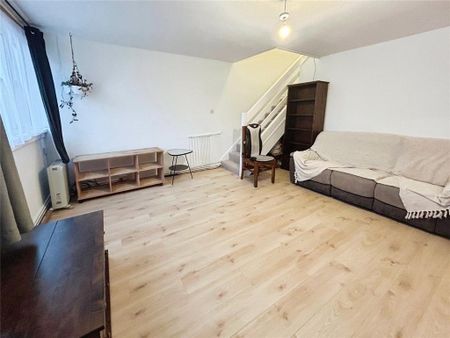 3 bedroom apartment to rent - Photo 2