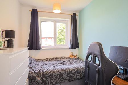 3 bedroom detached house to rent - Photo 5