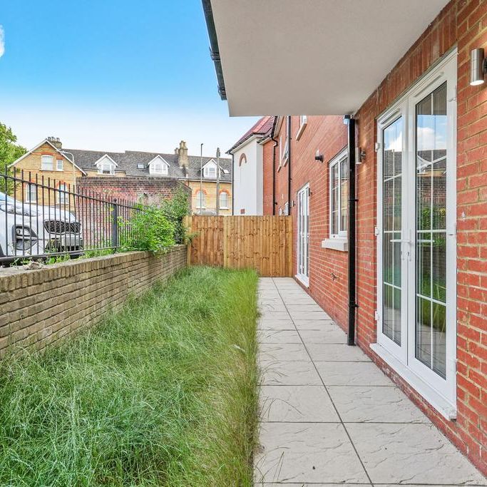 1 bedroom apartment to rent - Photo 1