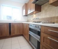 Churston , Milton Keynes - Photo 5