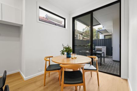 Brand New 4 Bedroom Beauty! - Photo 4