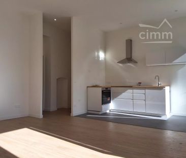 Bel appartement rénové avec GARAGE - Photo 5