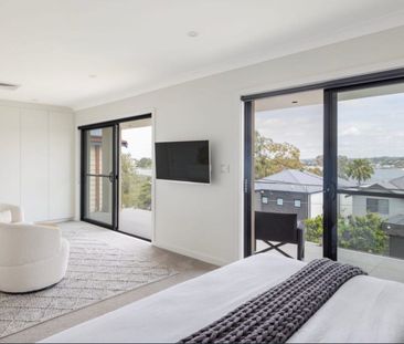 Modern Family Entertainer with Pool, Water Views & Ultimate Conveni... - Photo 5