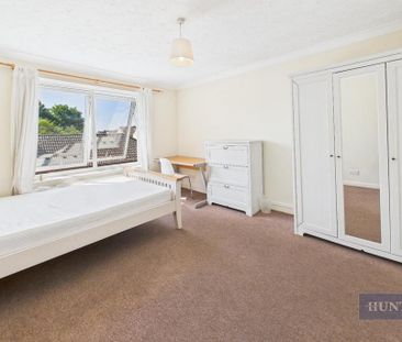 4 bedroom terraced house to rent - Photo 5