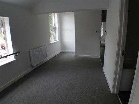 2 bedroom maisonette to rent - Photo 3
