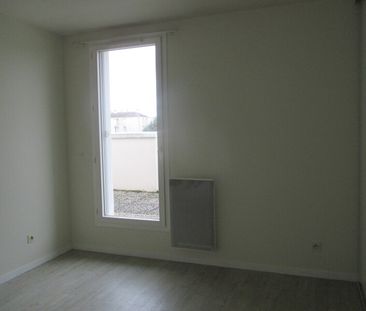 Location Appartement 3 pièces 77m² ORLEANS 45100 - Photo 2