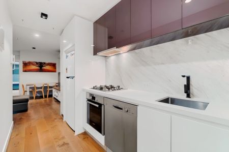 412/101 Tram Road, Doncaster, Melbourne - Photo 4